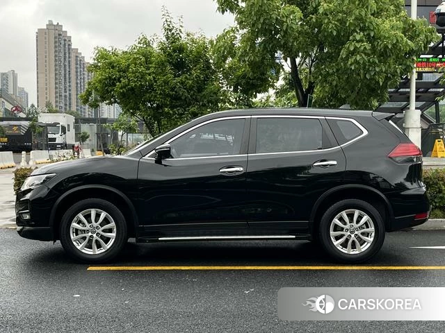 Nissan Qijun 2021 Черный из Китая, фото 4