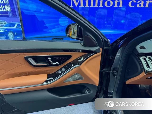 Mercedes-Benz Maybach S-class id 4334789 из Китая 11