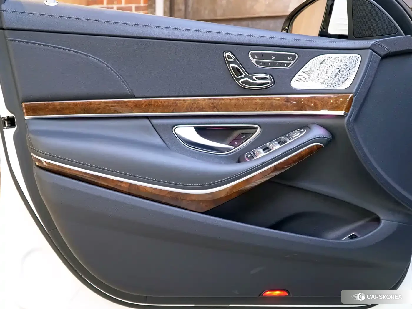 Mercedes-Benz S-class AMG id 4659863 из Китая 23