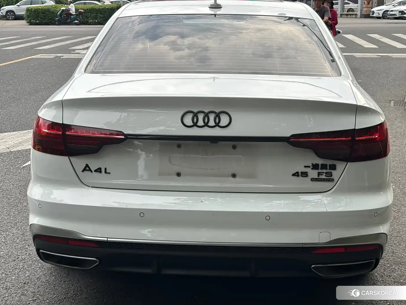 Audi A4L id 4685992 из Китая 9