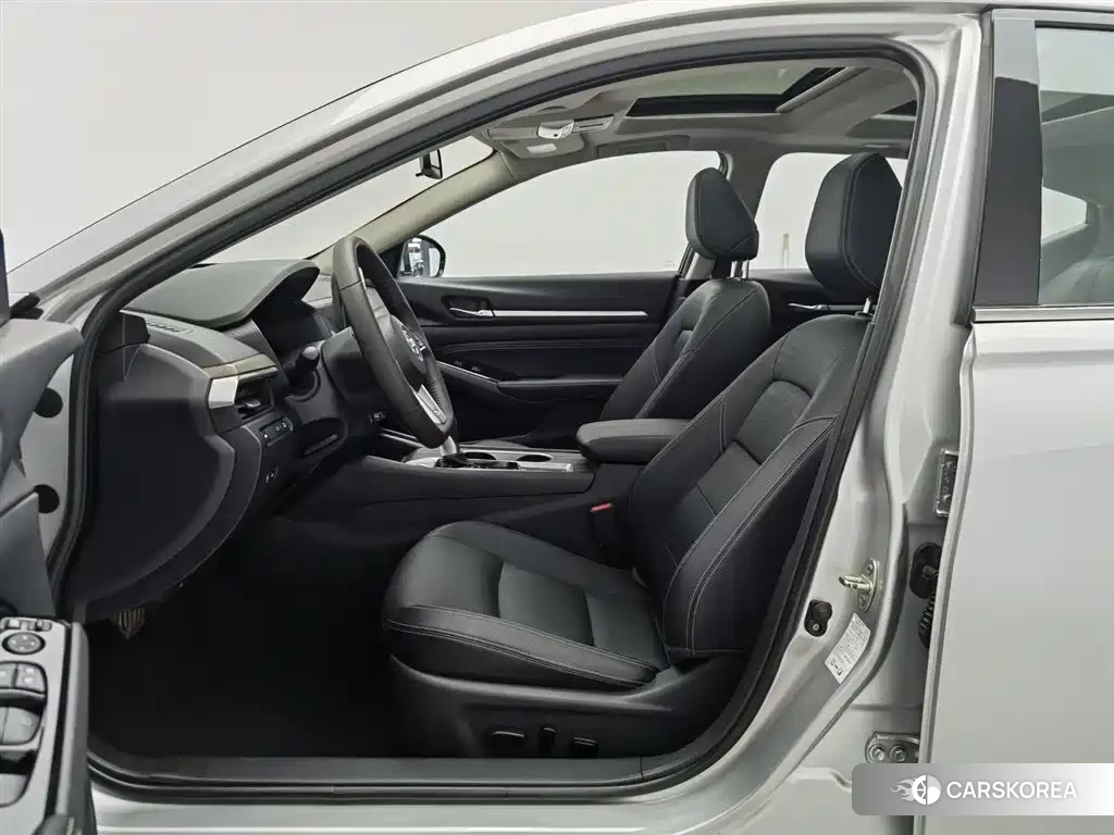 Nissan Altima id 4599829 из Китая 17