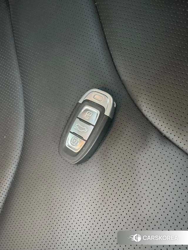 Red flag E-QM5 id 3926992 из Китая 13