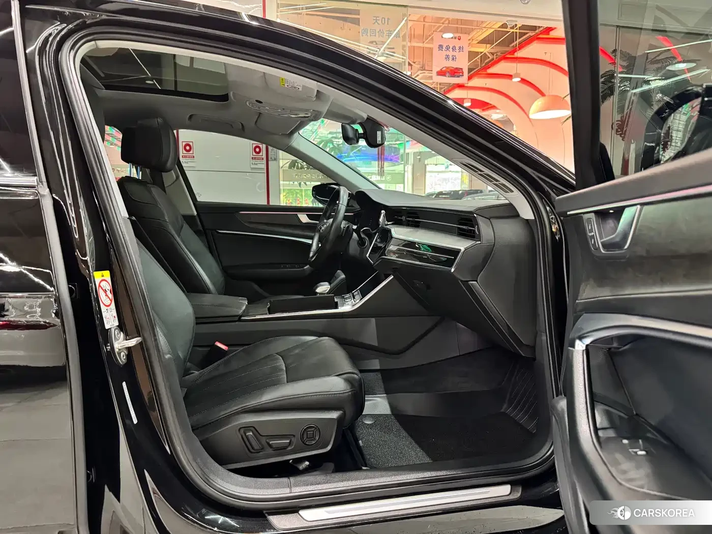 Audi A6L id 4578218 из Китая 11