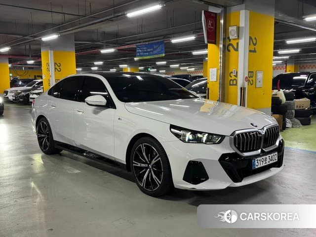 BMW 5 Series (G60) id 4462405 из Кореи 13
