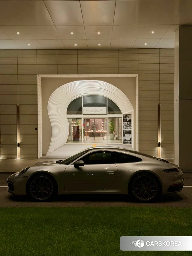 Porsche 911(992) id 4642409 из Кореи 13