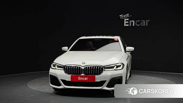 BMW 5 Series (G30) id 4445395 из Кореи 23