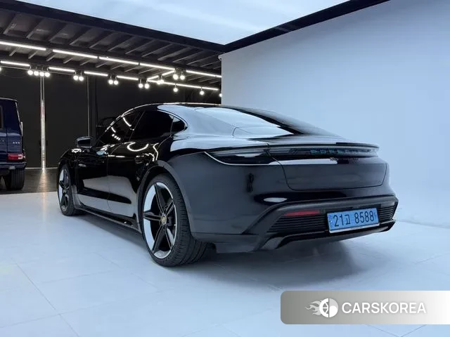 Porsche Taycan id 3063516 из Кореи 13