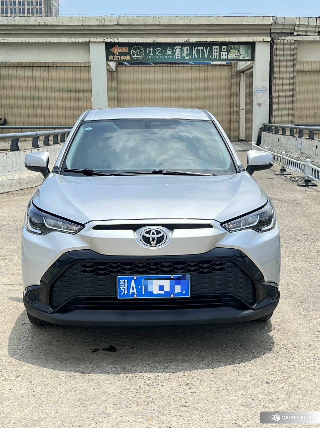 Toyota Fenglanda 2023 Серебристо-серый из Китая, фото 3