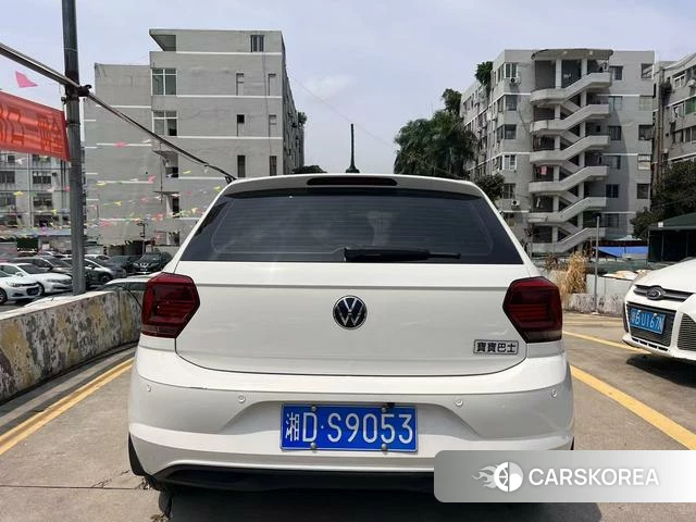 Volkswagen Polo 2022 Белый из Китая, фото 3