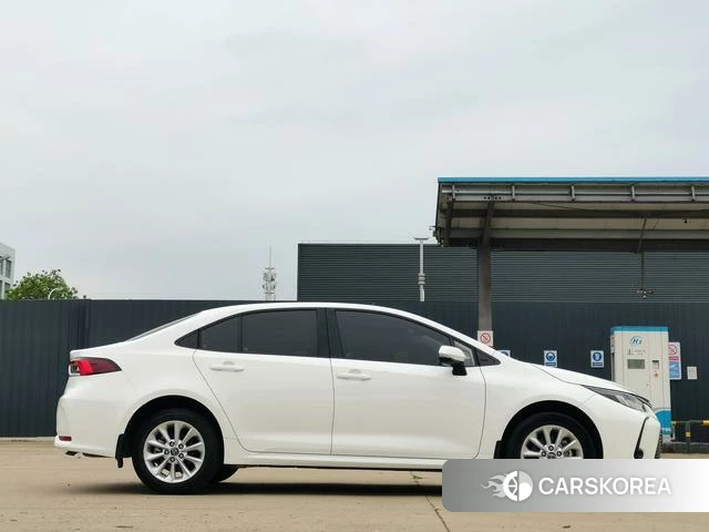 Toyota Corolla id 4257358 из Китая 18