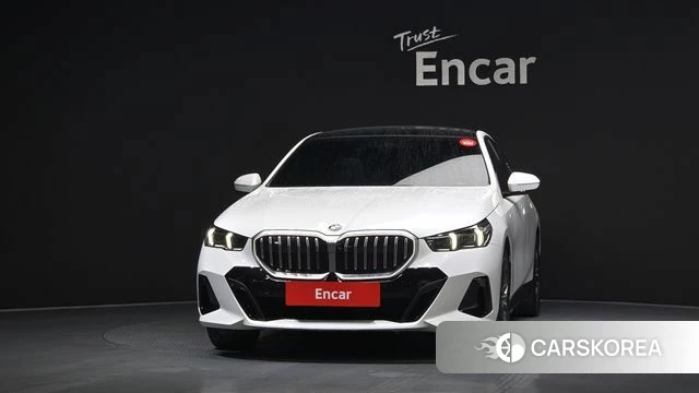 BMW 5 Series (G60) id 4602591 из Кореи 13
