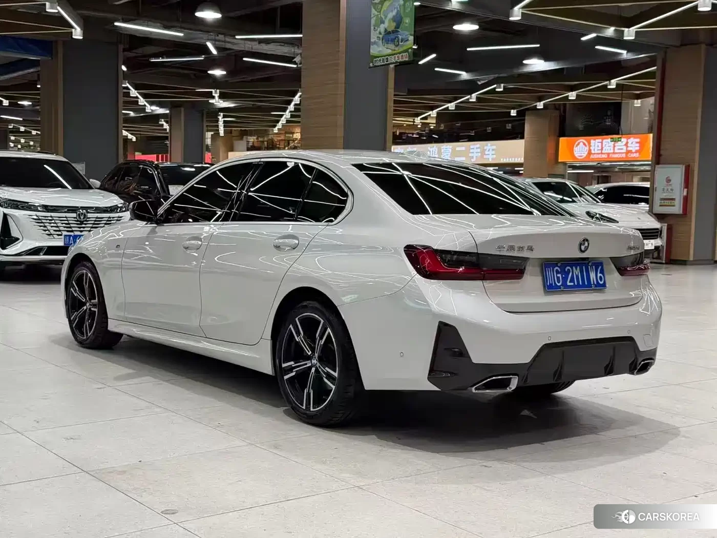 BMW 3 series 2023 Белый из Китая, фото 3