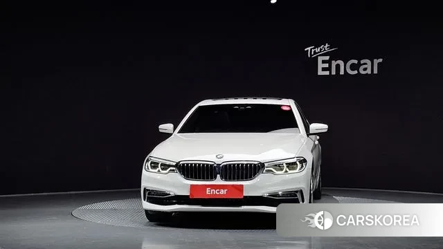 BMW 5 Series (G30) id 3396442 из Кореи 13