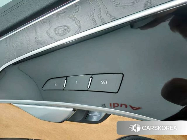 Audi A8 id 4290875 из Китая 10