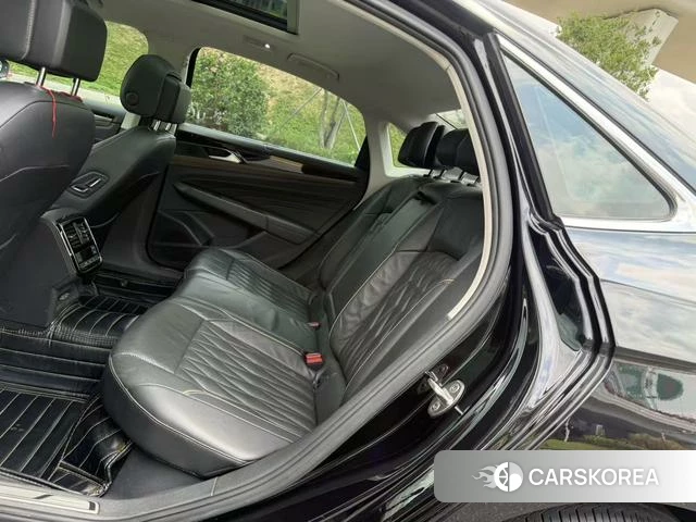 Volkswagen Passat id 4221897 из Китая 7