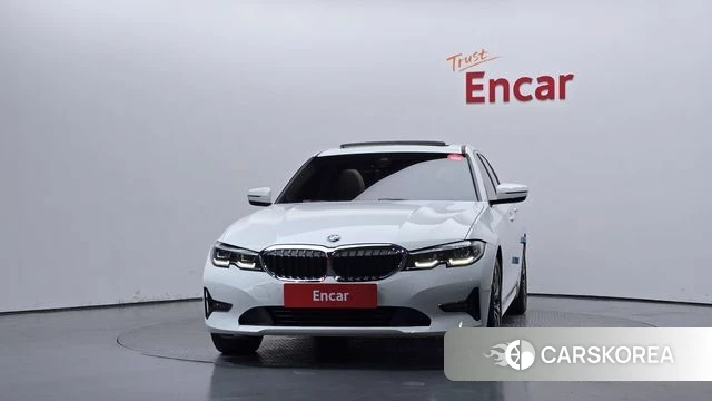 BMW 3 Series (G20) id 4586840 из Кореи 23