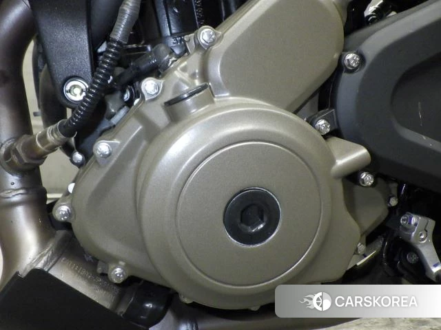 Engine photo