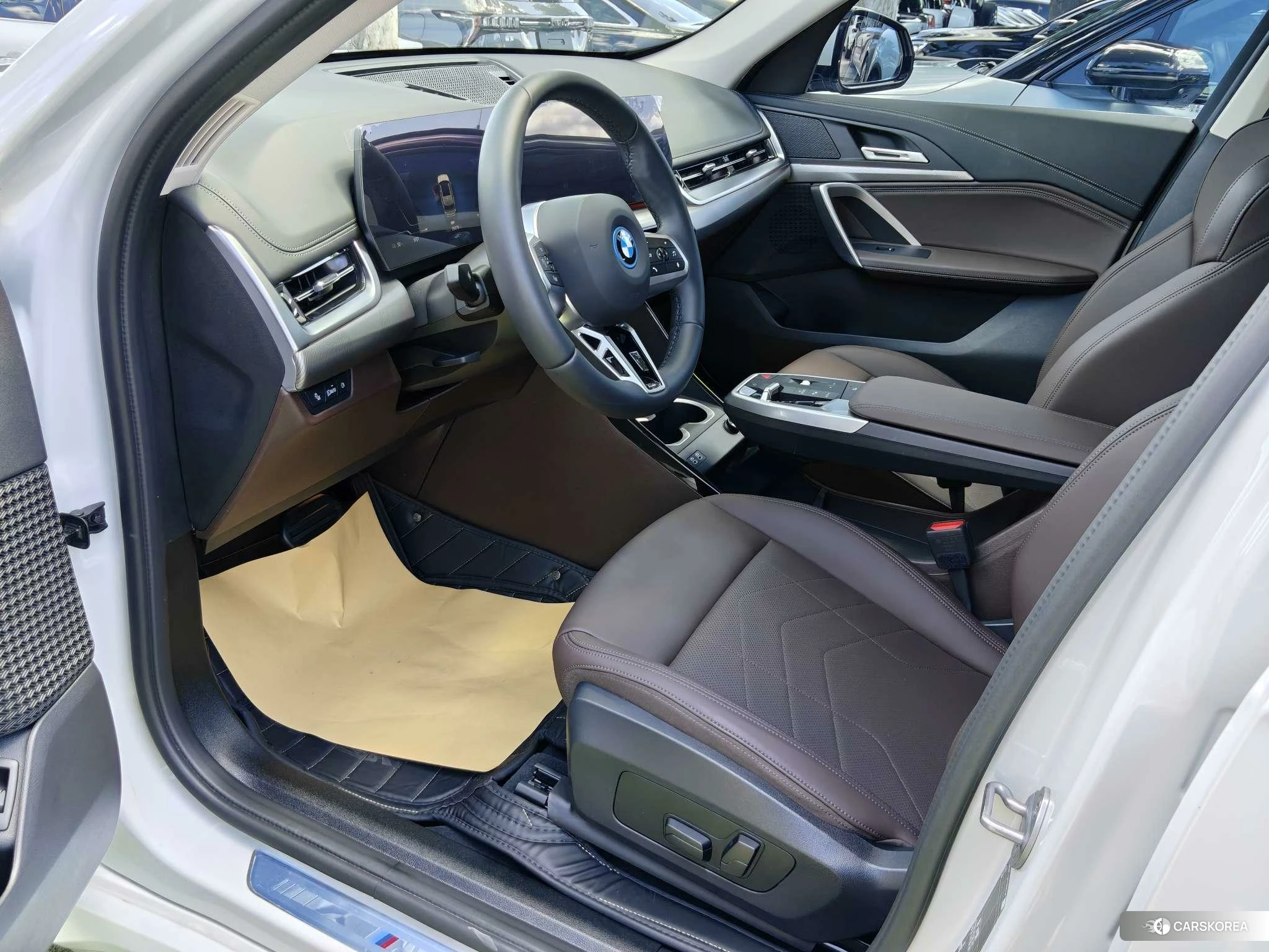 BMW iX1 2026 Белый из Китая, фото 5