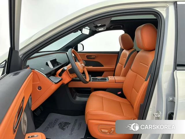 Toyota Platinum Wisdom 3X 2025 Серебристо-серый из Китая, фото 3