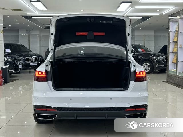 Audi A4L id 4367391 из Китая 16