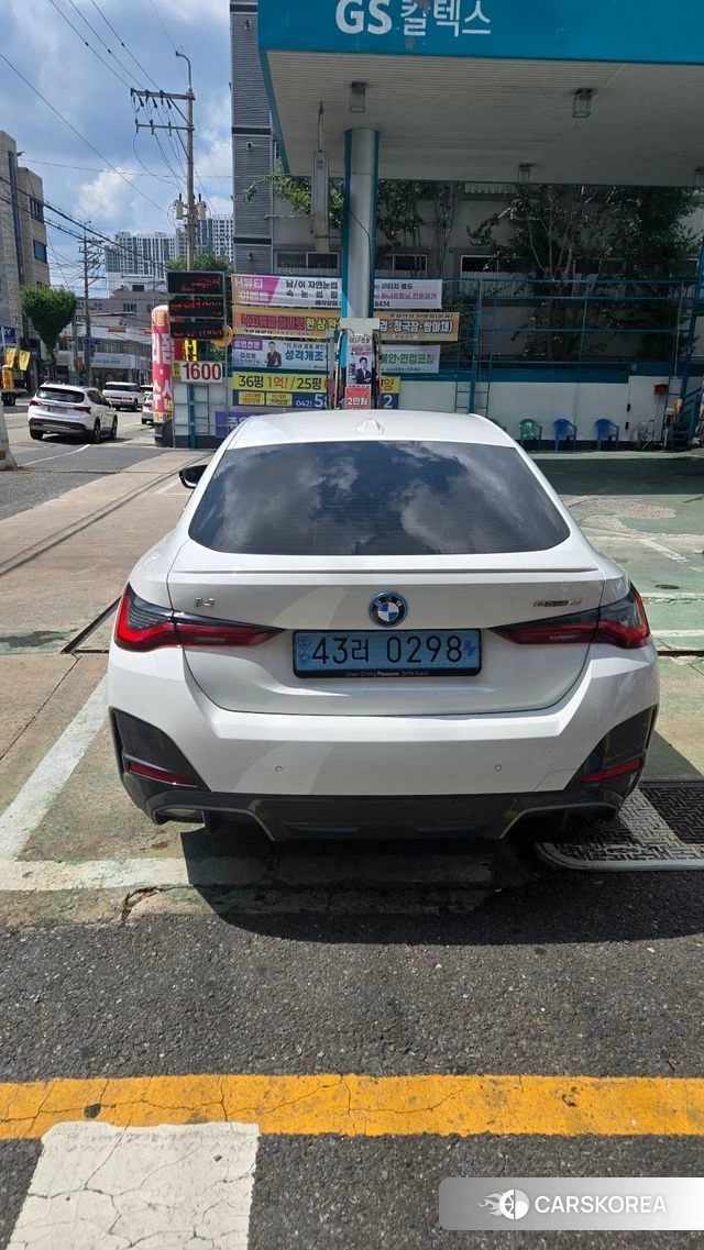 BMW i4 2023 Белый из Кореи, фото 3