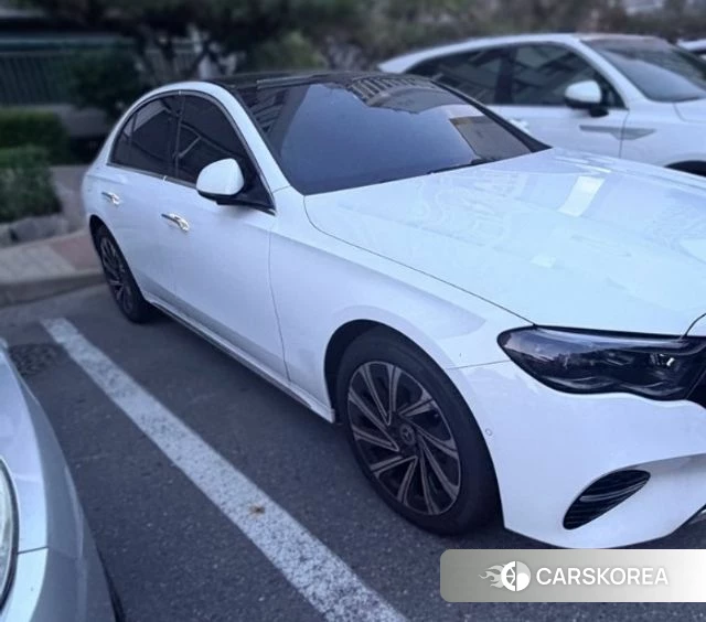 Mercedes-Benz E-Class W214 2024 Белый из Кореи, фото 3