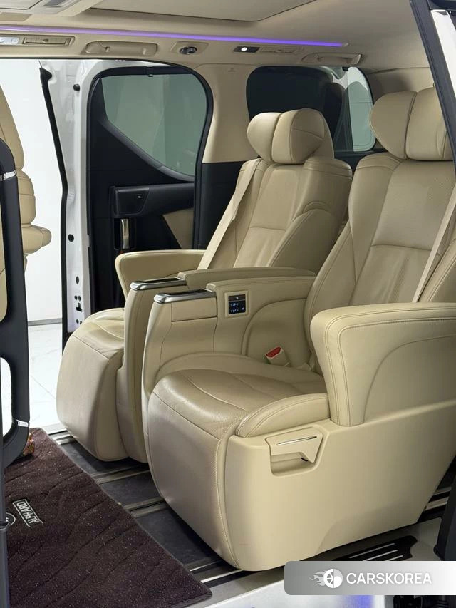 Toyota Elfa id 4307600 из Китая 9