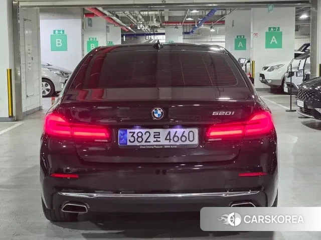 BMW 5 Series (G30) id 3394439 из Кореи 13