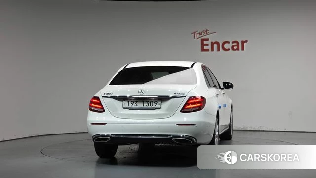 Mercedes-Benz E-Class W213 id 4605469 из Кореи 23