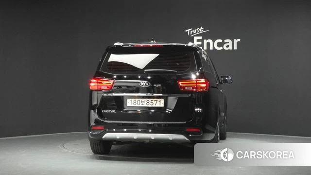 Kia The New Carnival id 4471489 из Кореи 23