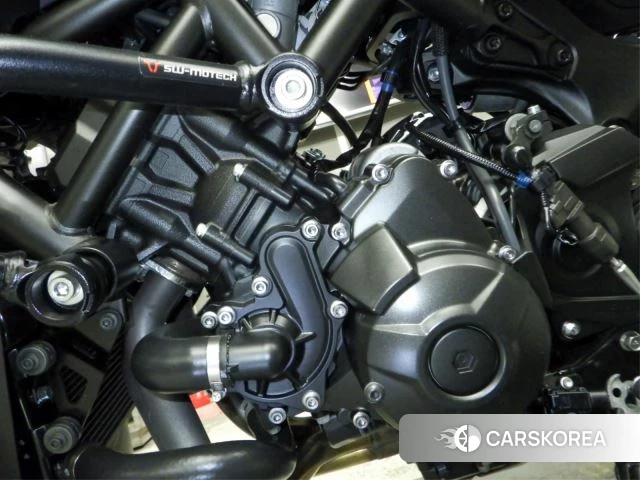Engine photo