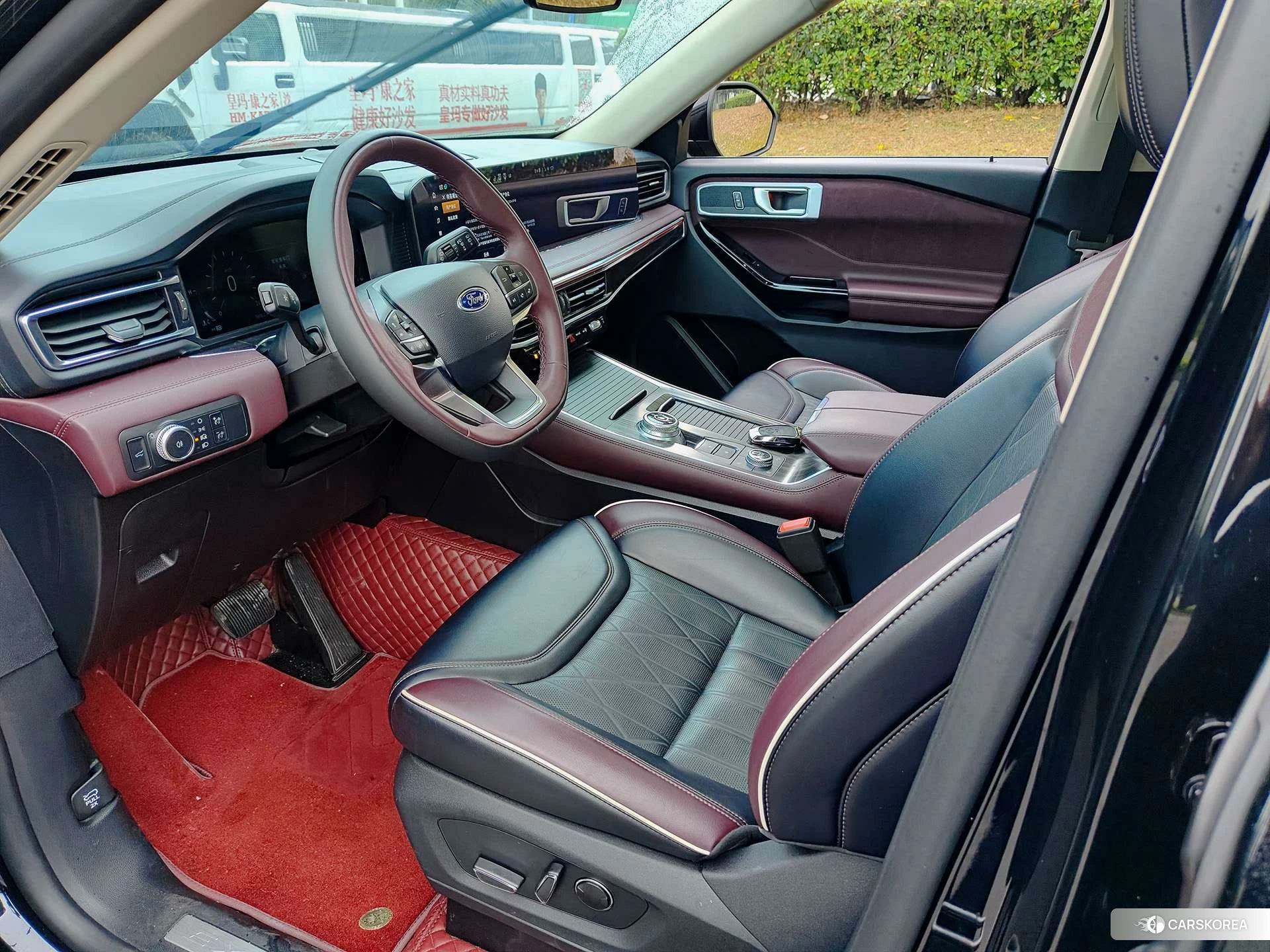 Ford Explorer 2022 Черный из Китая, фото 3