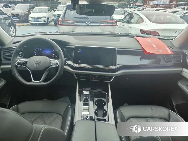 Volkswagen Tourang 2022 Черный из Китая, фото 4