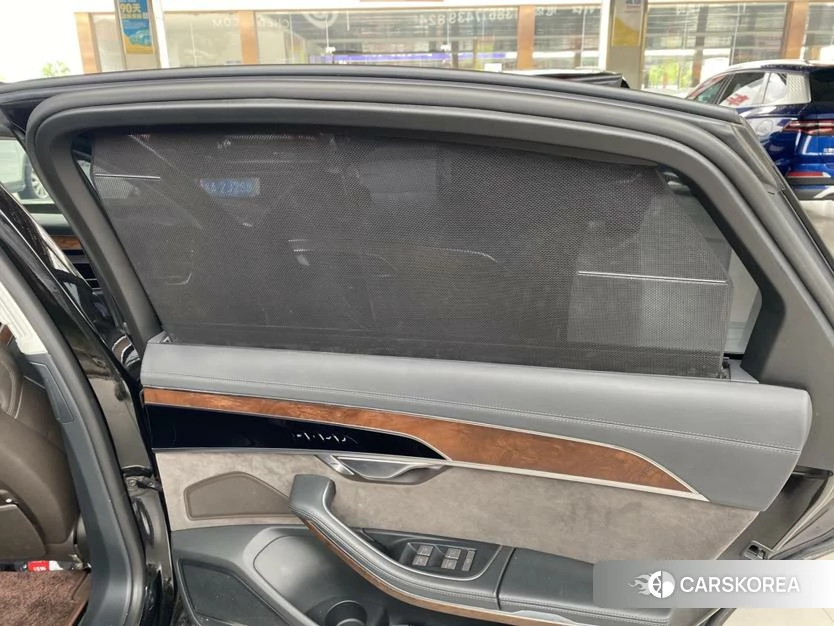 Audi A8 id 4461827 из Китая 14