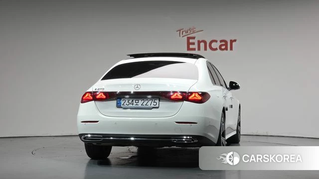 Mercedes-Benz E-Class W214 id 4773419 из Кореи 23