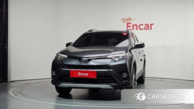 Toyota RAV4 id 4694099 из Кореи 13