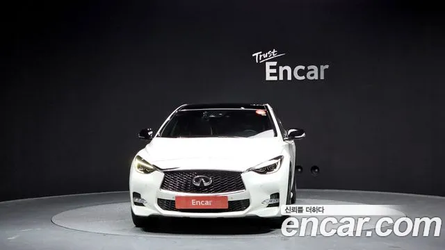 Infiniti Q30 id 2319353 из Кореи 13