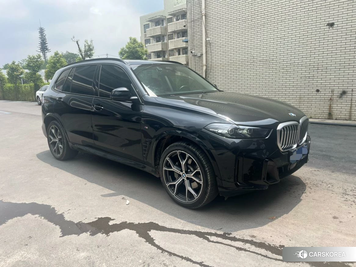 BMW X5 2023 Черный из Китая, фото 3