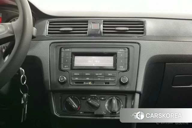 Volkswagen Santana id 4279256 из Китая 17