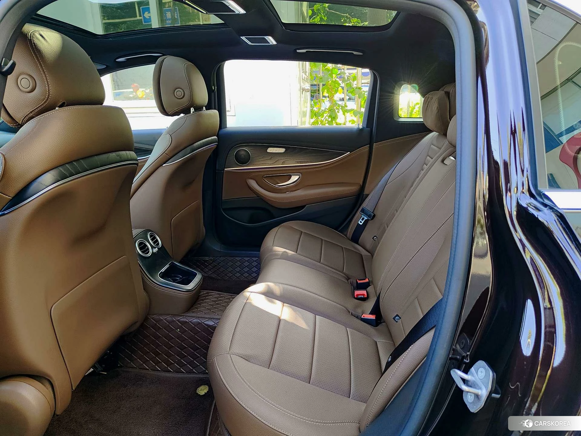 Mercedes-Benz E-class PHEV 2021 Коричневый из Китая, фото 4