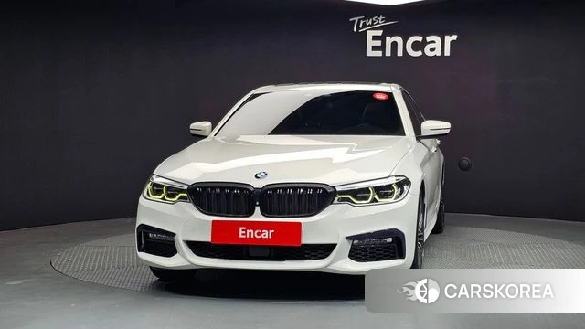 BMW 5 Series (G30) id 3911931 из Кореи 13