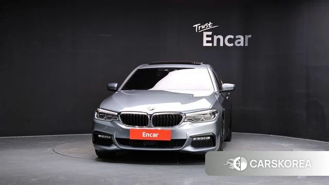 BMW 5 Series (G30) id 4865637 из Кореи 13