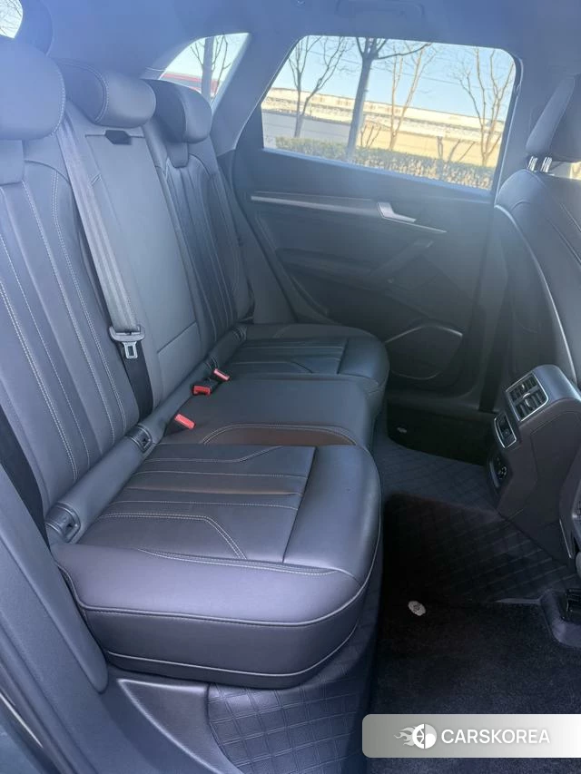 Audi Q5L id 4275730 из Китая 21