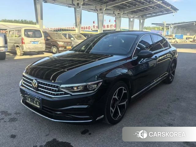Volkswagen Magotan 2025 Черный из Китая, фото 3