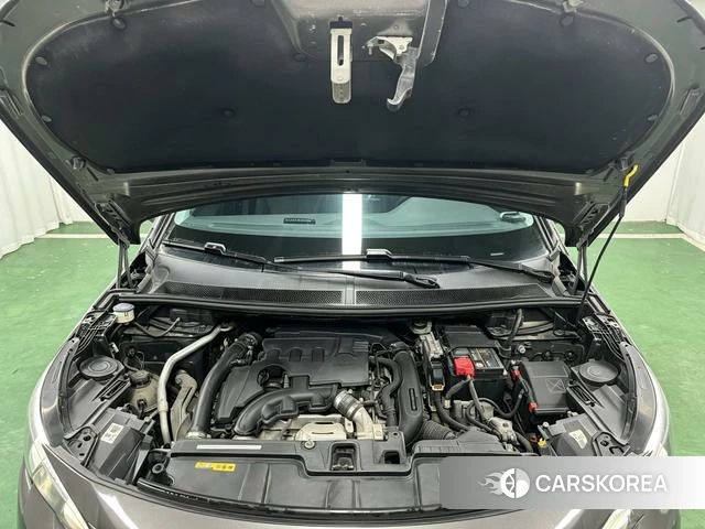Peugeot 5008 id 4227359 из Китая 13