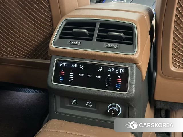 Audi A6L id 4374792 из Китая 16