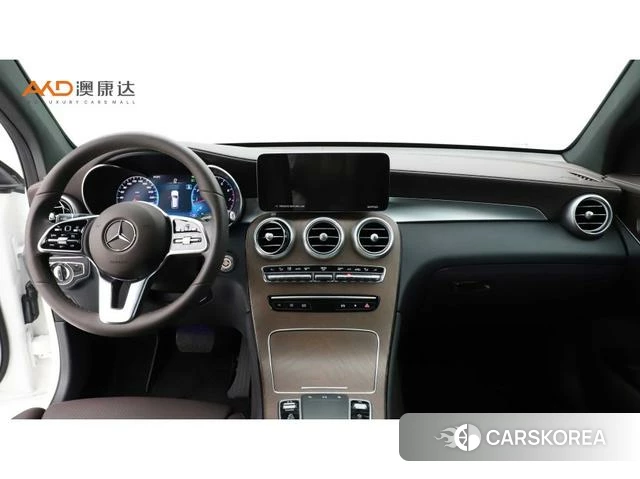 Mercedes-Benz GLC 2023 Белый из Китая, фото 3