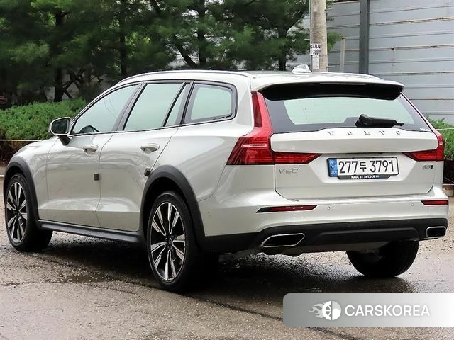 Volvo V60 Cross-Country 2nd Generation id 4383164 из Кореи 13