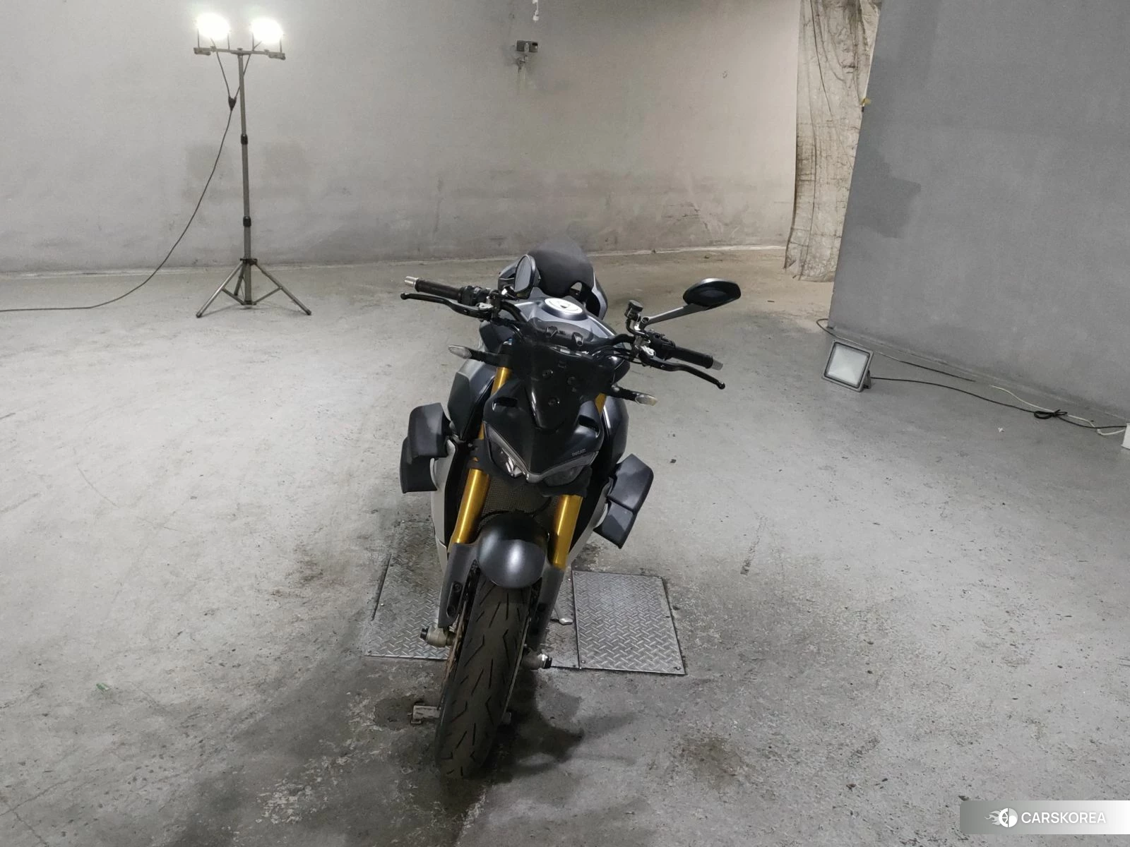 Ducati STREETFIGHTER V4 S 2021 из Японии, фото 4