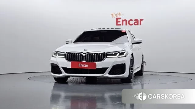 BMW 5 Series (G30) id 3373131 из Кореи 13